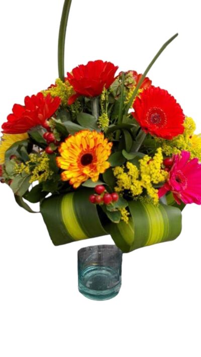 Cilimbro con gerberas